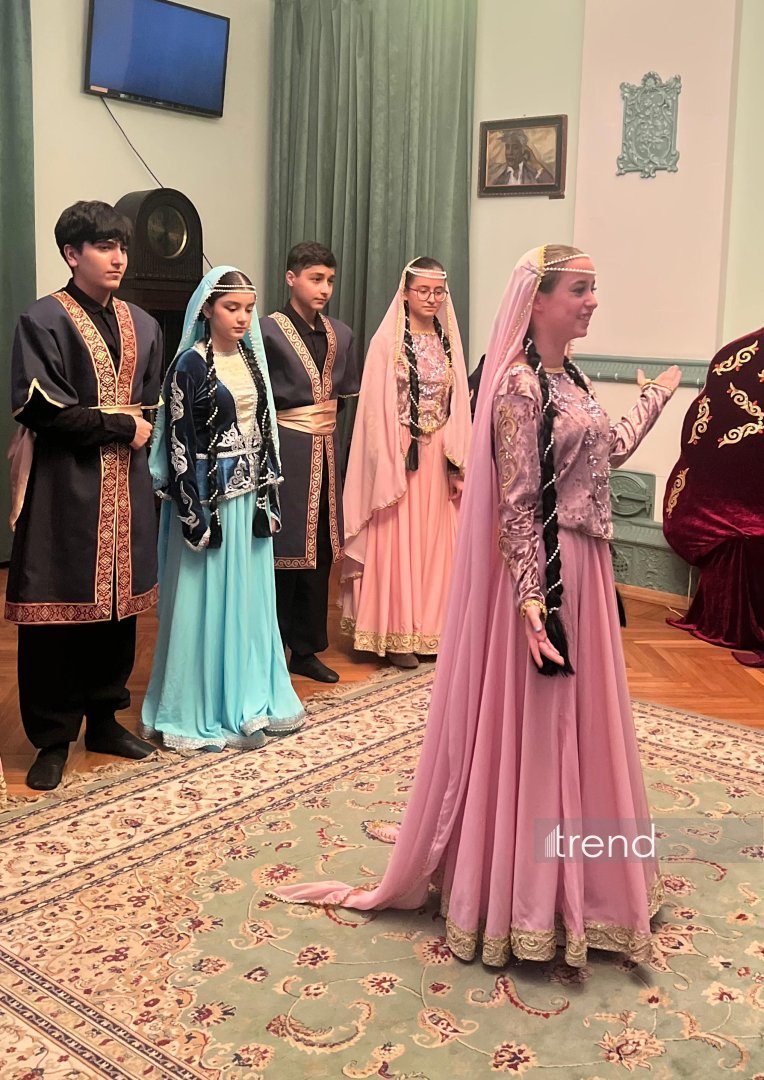 Классика с искусственным интеллектом: в Баку отметили 120-летие Самеда Вургуна (ФОТО)