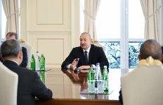 Состоялась встреча Президента Ильхама Алиева с Премьер-министром Камбоджи в расширенном составе (ФОТО)