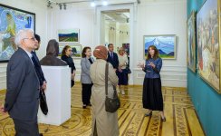 Участники проекта "Азербайджанская культура для глобальных послов" посетили Национальный музей искусств (ФОТО)
