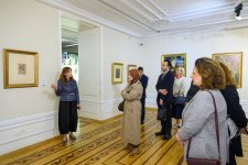Участники проекта "Азербайджанская культура для глобальных послов" посетили Национальный музей искусств (ФОТО)