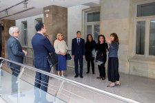 Участники проекта "Азербайджанская культура для глобальных послов" посетили Национальный музей искусств (ФОТО)