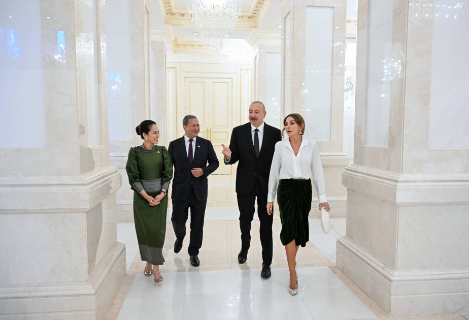 От имени Президента Ильхама Алиева и Первой леди Мехрибан Алиевой дан официальный обед в честь премьер-министра и первой леди Камбоджи (ФОТО)