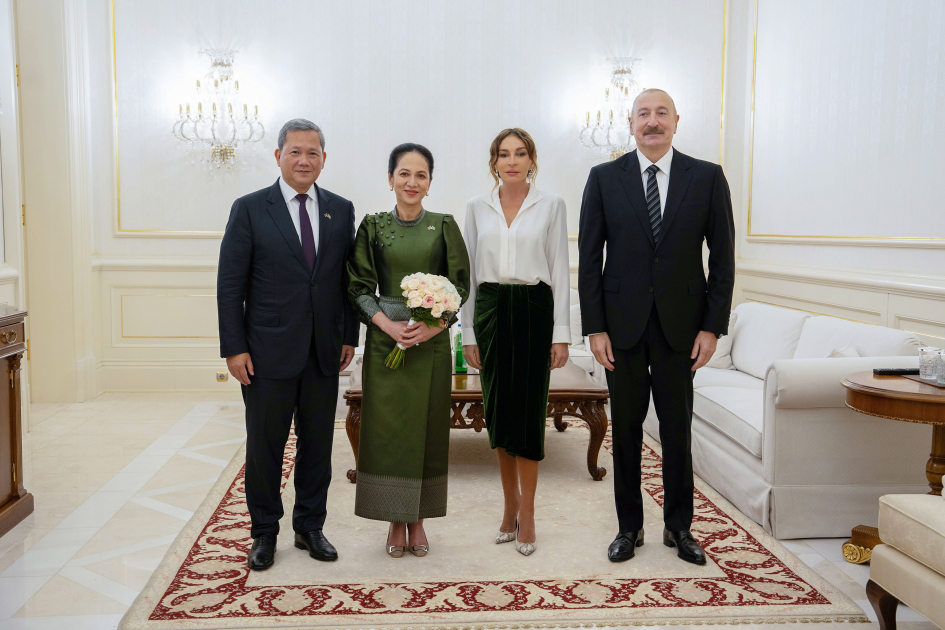 От имени Президента Ильхама Алиева и Первой леди Мехрибан Алиевой дан официальный обед в честь премьер-министра и первой леди Камбоджи (ФОТО)
