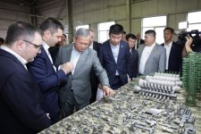 Премьер-министр Камбоджи посетил предприятия Министерства оборонной промышленности (ФОТО)