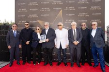 Звезда, которая всегда будет светить над Баку: Юлий Гусман на Sea Breeze Walk of Fame (ФОТО)