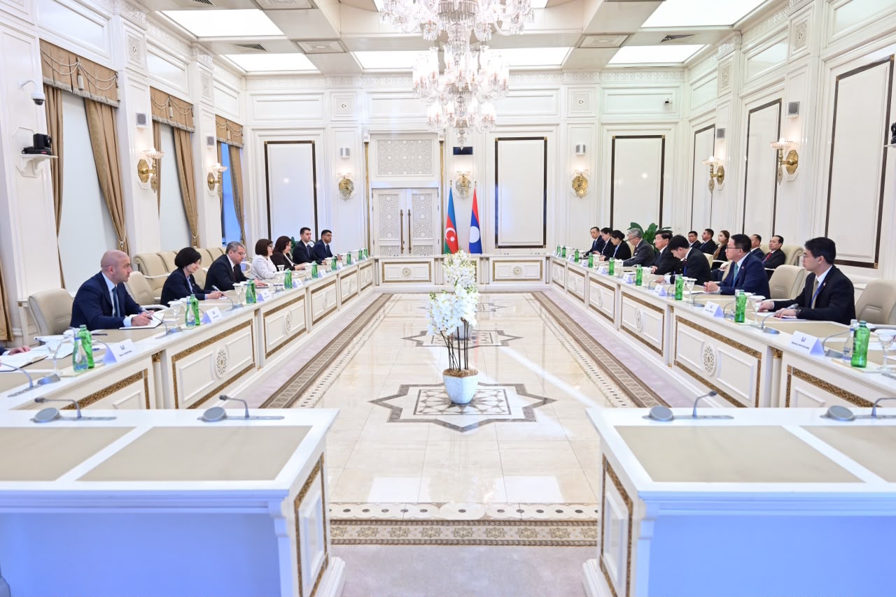 Сахиба Гафарова провела обмен мнениями с Президентом Лаоса (ФОТО)