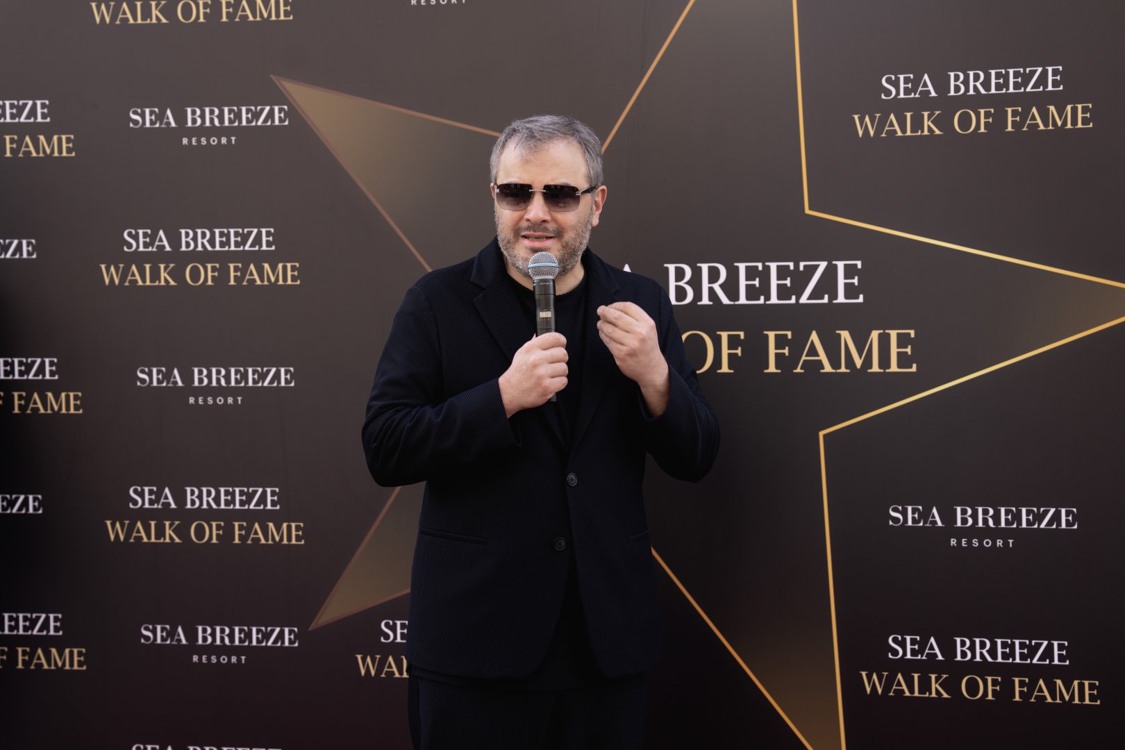 Звезда, которая всегда будет светить над Баку: Юлий Гусман на Sea Breeze Walk of Fame (ФОТО)
