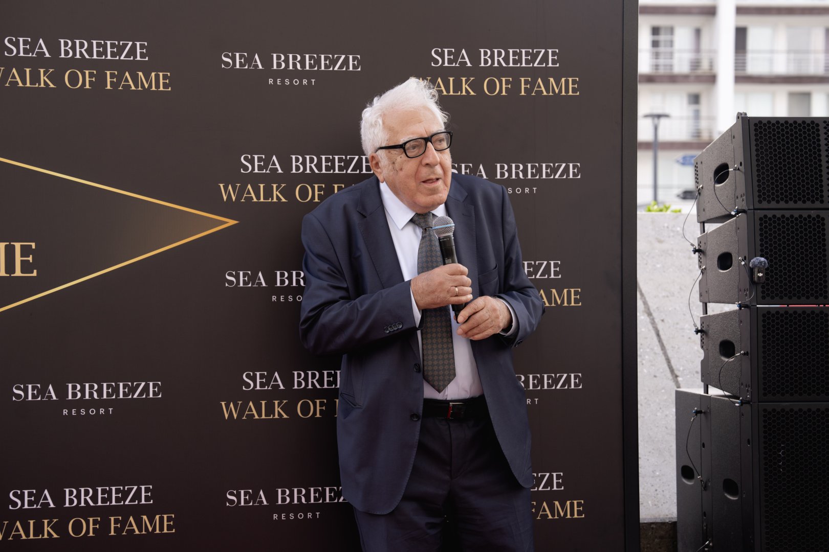 Звезда, которая всегда будет светить над Баку: Юлий Гусман на Sea Breeze Walk of Fame (ФОТО)