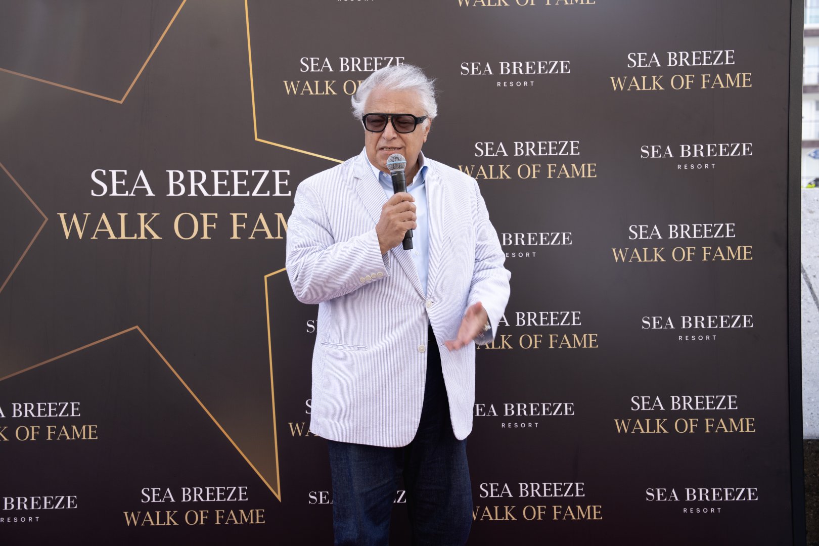 Звезда, которая всегда будет светить над Баку: Юлий Гусман на Sea Breeze Walk of Fame (ФОТО)