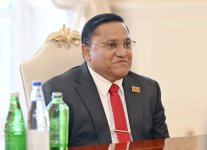 Президент Ильхам Алиев принял министра иностранных дел, трудоустройства за рубежом и туризма Шри-Ланки (ФОТО/ВИДЕО)