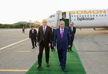 Президент Таджикистана прибыл с визитом в Азербайджан (ФОТО)