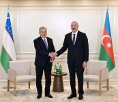 Президент Ильхам Алиев встретился с Президентом Узбекистана (ФОТО/ВИДЕО)