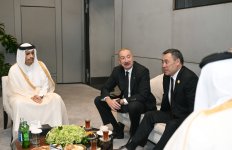 Президент Ильхам Алиев и Садыр Жапаров провели неформальную беседу в рамках саммита СВМДА (ФОТО)