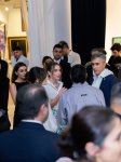 Алена Алиева поделилась кадрами с выставки Анара Гусейнзаде «О» (ФОТО)