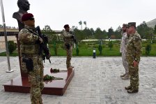 Военная делегация ОАЭ находится с визитом в Азербайджане (ФОТО)