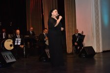 Посвящение Сулейману Рустаму: Мгновение, когда слово превращается в песню (ФОТО)
