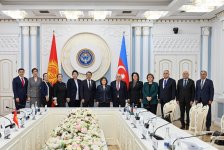 Спикеры парламентов Азербайджана и Кыргызстана обсудили расширение сотрудничества
