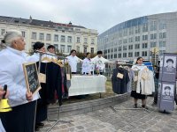 Семьи пропавших без вести азербайджанцев провели акцию протеста перед Европарламентом (ФОТО)