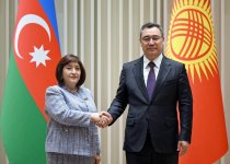 Сахиба Гафарова и Садыр Жапаров обсудили перспективы дальнейшего развития кыргызско-азербайджанского сотрудничества (ФОТО)