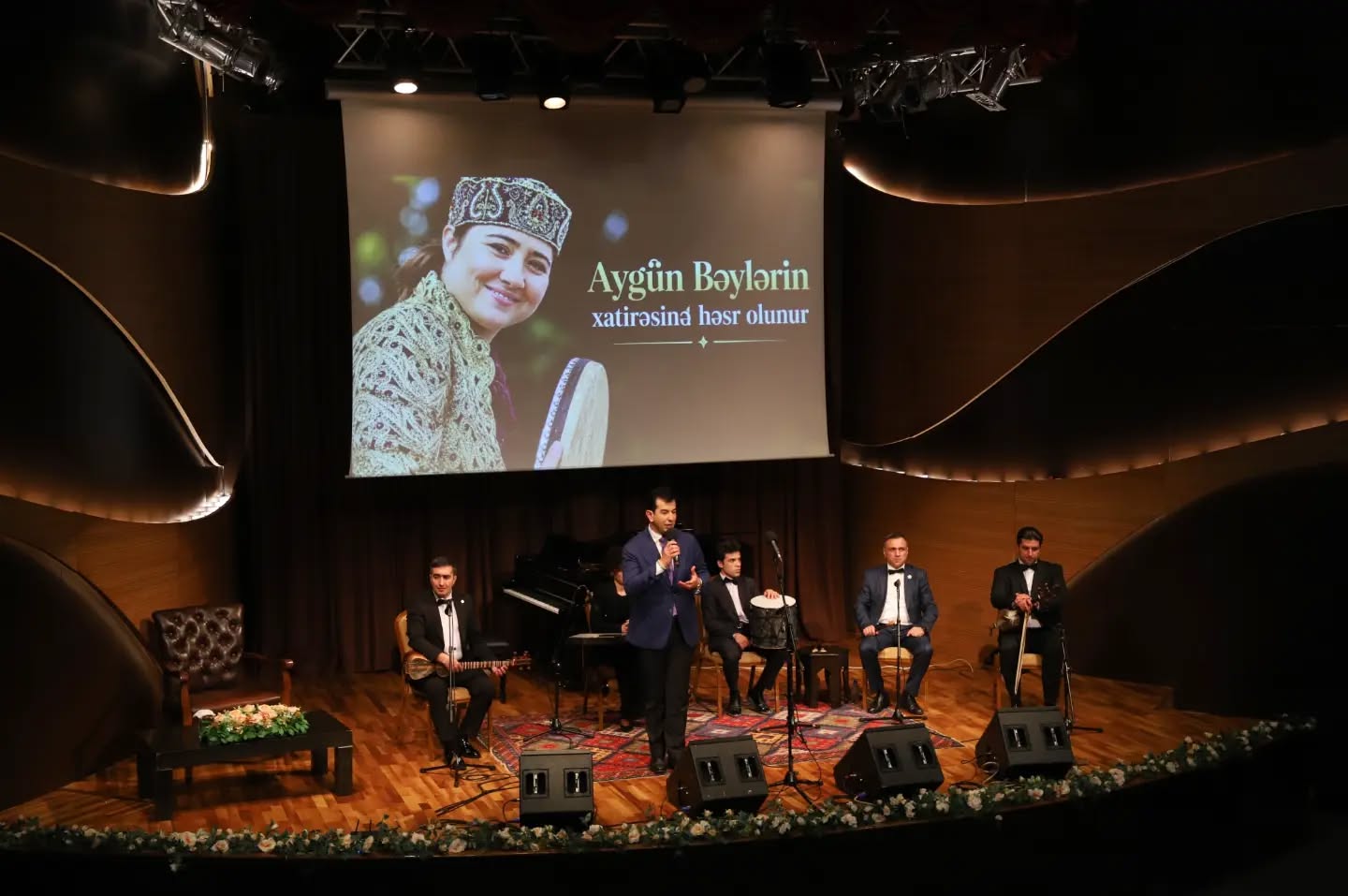 Когда песня больше, чем мелодия и слова - вечер памяти Айгюн Бейляр (ФОТО)