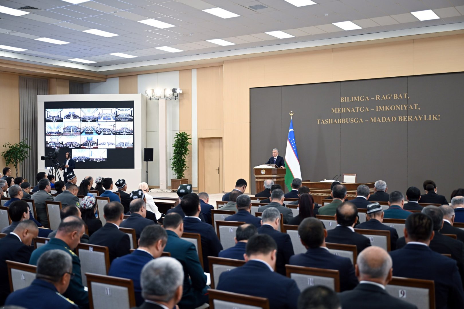 В Баку наградили победителей VI Международного кинофестиваля буктрейлеров (ФОТО)