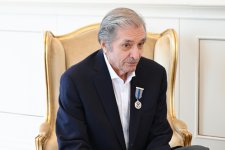Президент Ильхам Алиев вручил Фархаду Халилову орден «Истиглал» (ФОТО)