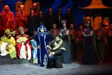 Лейла Алиева присутствовала на премьере спектакля «Турандот» (ФОТО)