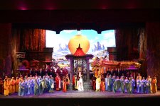 Лейла Алиева присутствовала на премьере спектакля «Турандот» (ФОТО)