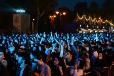 Фестиваль оливок продолжился выступлениями известных артистов (ФОТО)