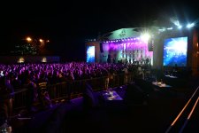 Фестиваль оливок продолжился выступлениями известных артистов (ФОТО)