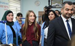 Лейла Алиева и Алена Алиева ознакомились с деятельностью социального швейного предприятия в Шамахы (ФОТО)