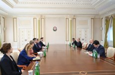 Президент Ильхам Алиев принял министра иностранных дел Нидерландов (ФОТО/ВИДЕО)