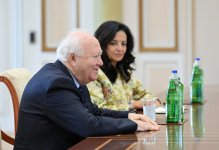 Президент Ильхам Алиев принял высокого представителя по Альянсу цивилизаций ООН (ФОТО/ВИДЕО)