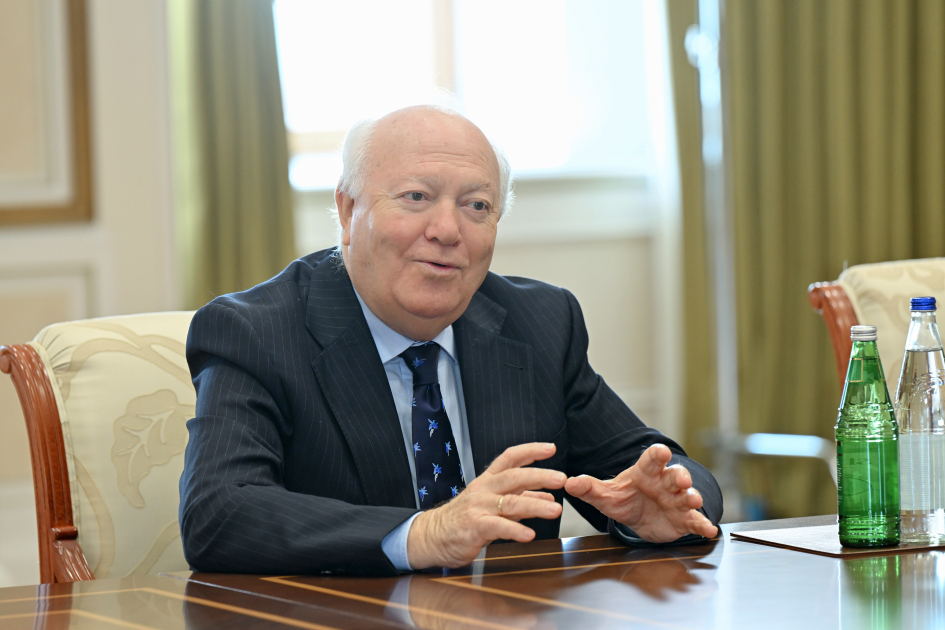 Президент Ильхам Алиев принял высокого представителя по Альянсу цивилизаций ООН (ФОТО/ВИДЕО)
