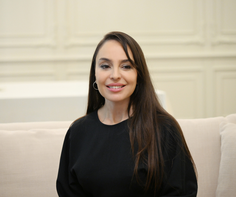 Вице-президент Фонда Гейдара Алиева Лейла Алиева встретилась с генеральным секретарем Всемирной туристской организации (ФОТО)