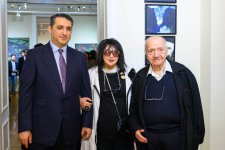 В Баку открылась ретроспективная выставка Фархада Халилова "Мой Абшерон и не только" в честь юбилея Мастера (ФОТО)