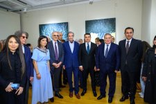 В Баку открылась ретроспективная выставка Фархада Халилова "Мой Абшерон и не только" в честь юбилея Мастера (ФОТО)