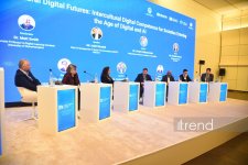 В Баку обсудили развитие межкультурных компетенций в области ИИ и цифровой среды (ФОТО)