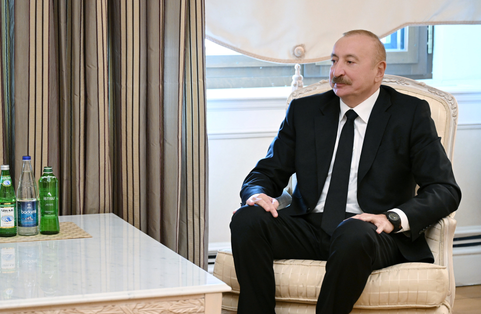 Президент Ильхам Алиев принял генерального директора ICESCO (ФОТО)