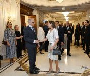 Первый вице-президент Мехрибан Алиева приняла участие в презентации спектакля «Чайка» (ФОТО)