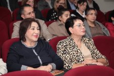 К 85-летию Огтая Бабазаде состоялась презентация книги Нигяр Ахундовой "Мастер документального кино" (ФОТО)