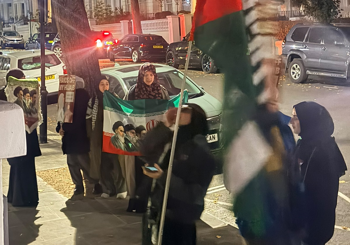В Лондоне перед посольством Азербайджана прошла провокационная акция (ФОТО/ВИДЕО)