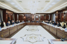 Кандидатуры на должность омбудсмена рекомендованы к рассмотрению на пленарном заседании Милли Меджлиса (ФОТО)