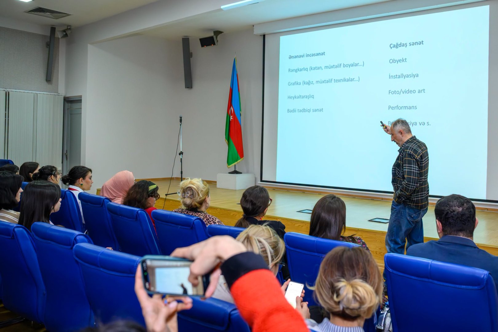 Кто такой современный художник? - разговор в Баку (ФОТО)