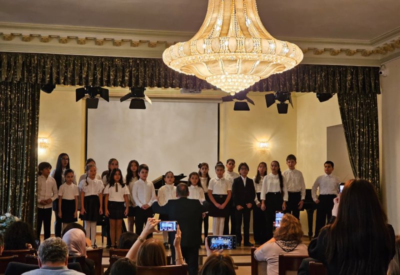 В Баку состоялся концерт детских песен "От пера - к нотам" (ФОТО)