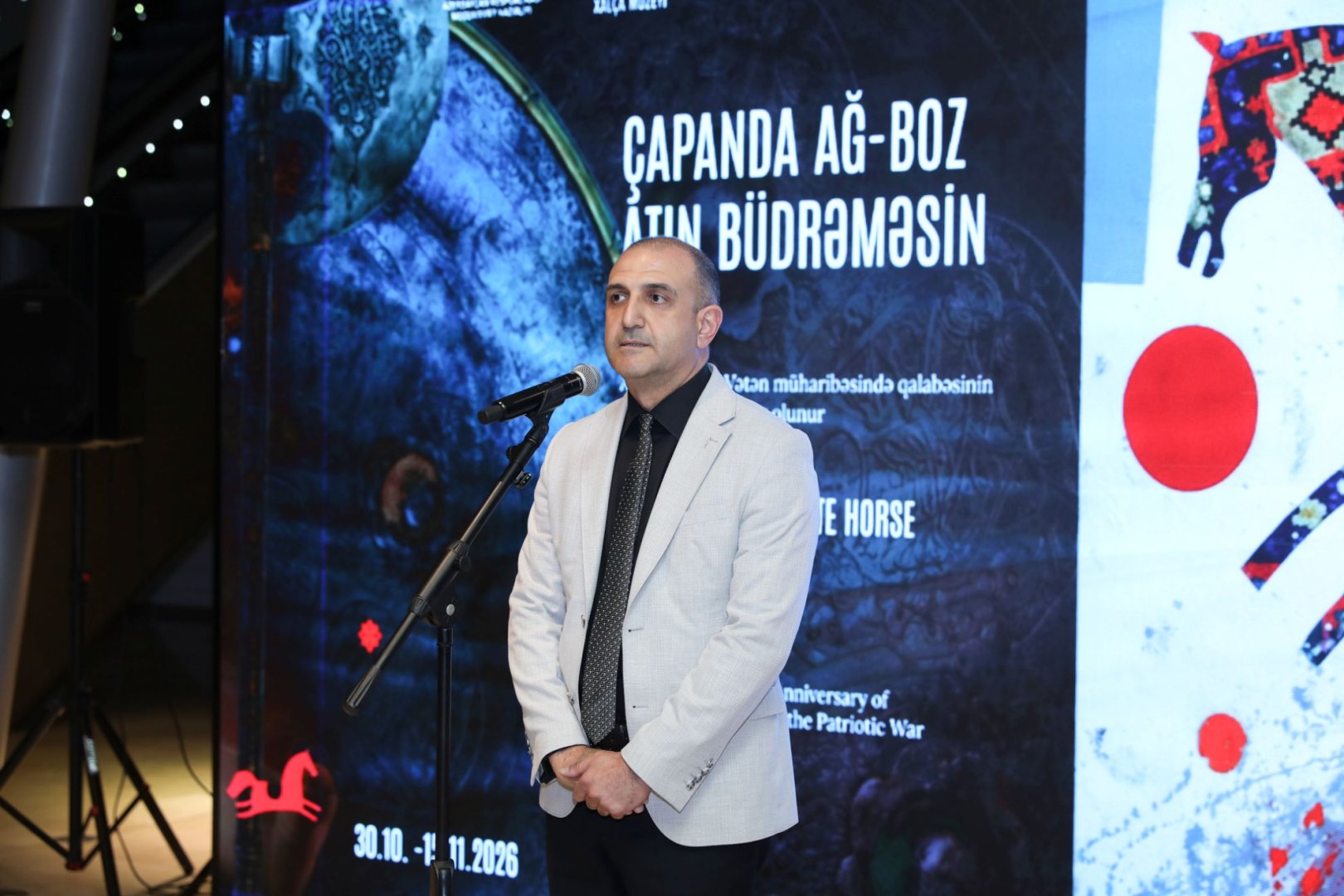 От древних наскальных рисунков Азербайджана до Победы - история боевого коня в произведениях искусства (ФОТО)