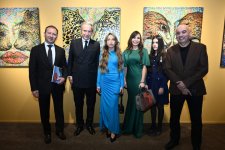 Вице-президент Фонда Гейдара Алиева Лейла Алиева и Алена Алиева приняли участие в официальном открытии Art Weekend (ФОТО)