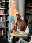 Она продолжает говорить… В Баку представили книгу стихов трагически погибшей Влады Ахундовой (ФОТО)