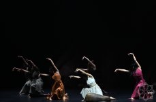 В рамках Бакинского международного фестиваля искусств показан спектакль «Зикра: ночь воспоминаний» (ФОТО)